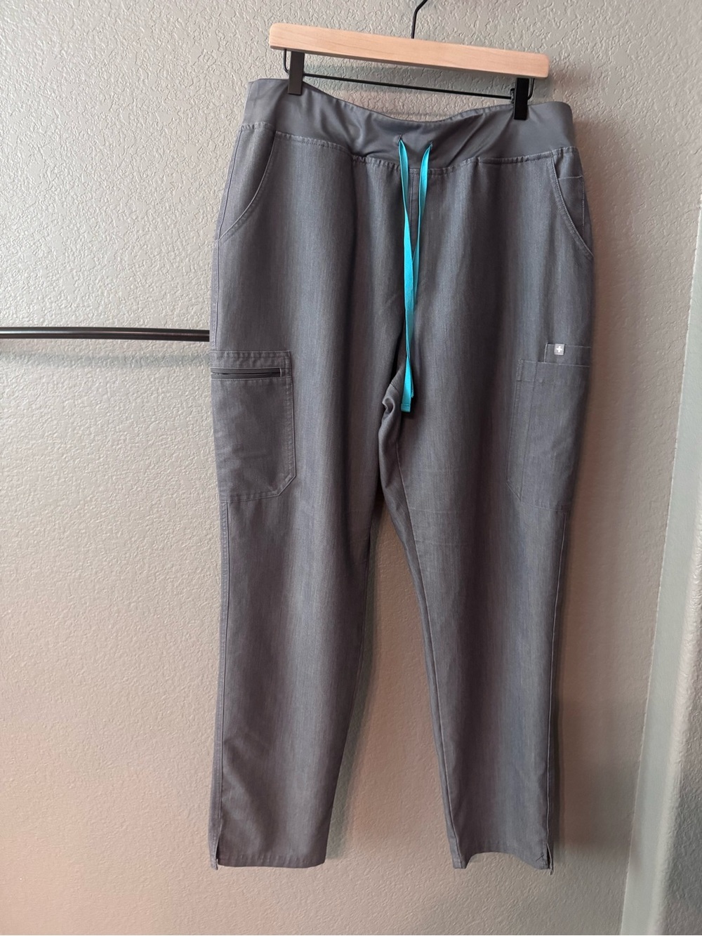 Figs Women's Graphite Scrub Pants with Teal Drawstring XXL Tall XXLT